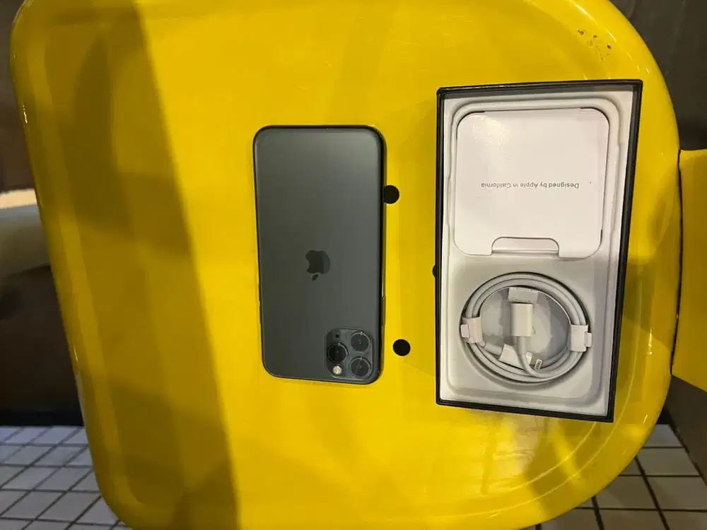 iphone 11 pro 256gb yg tenang aja