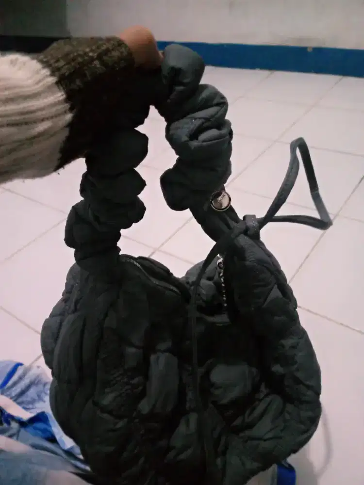 Tas selempang second rasa baru