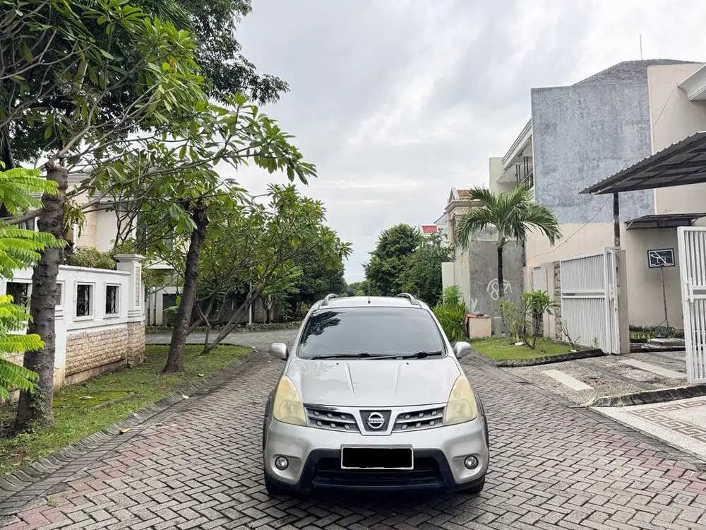 Nissan Livina X-Gear 1.5 Matic 2013 Silver Plat L