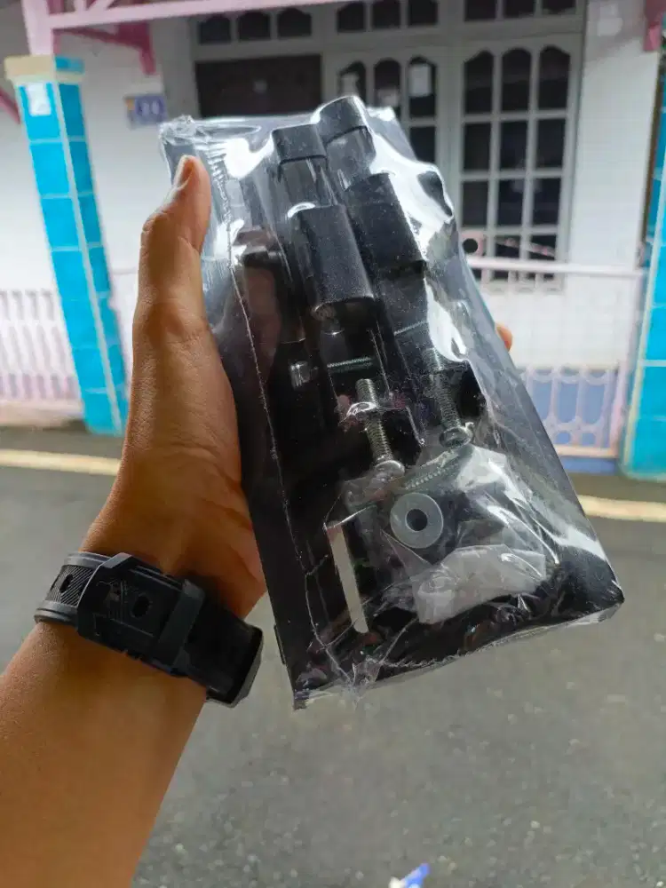 Bracket tv untuk tempel dinding uk 32 inch