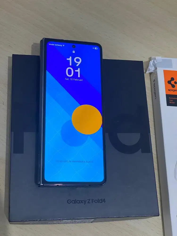 Samsung Galaxy Z Fold 4