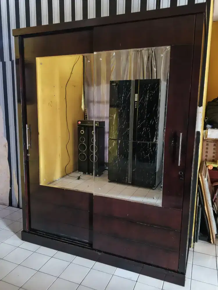 Lemari Sliding 2 Pintu Jumbo