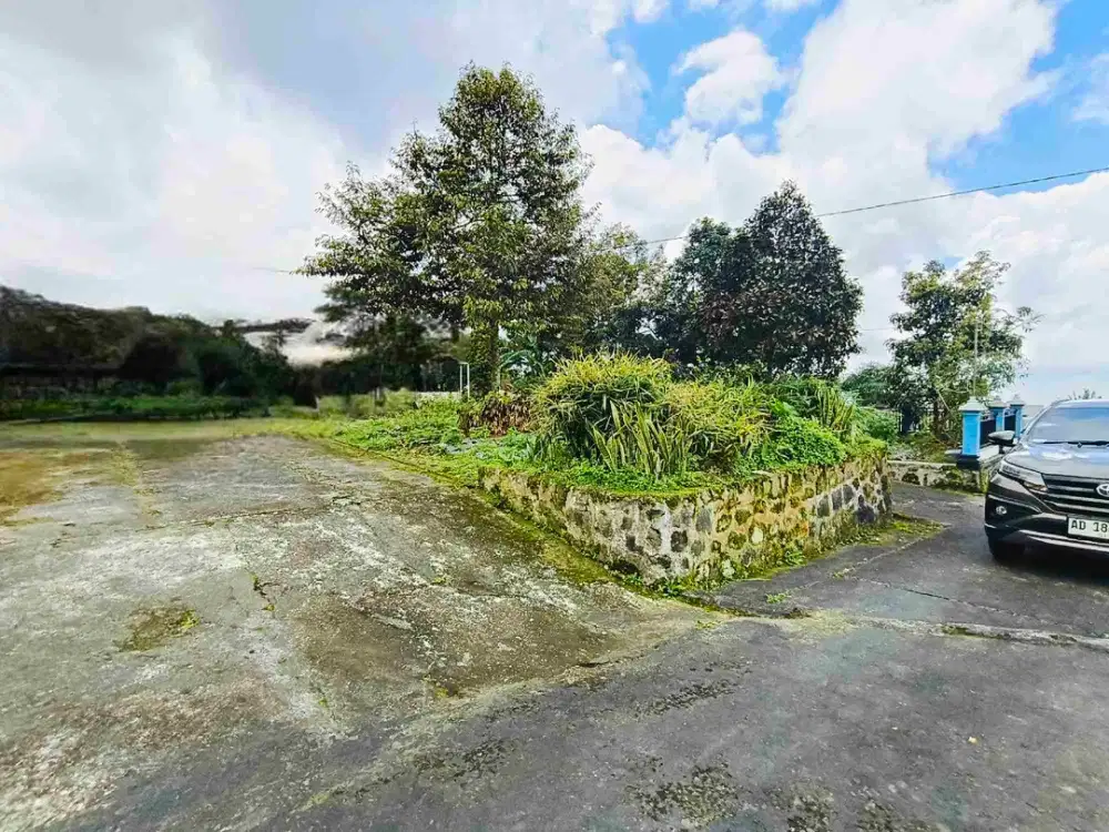 Tanah Datar Di kemuning karanganyar view bagus