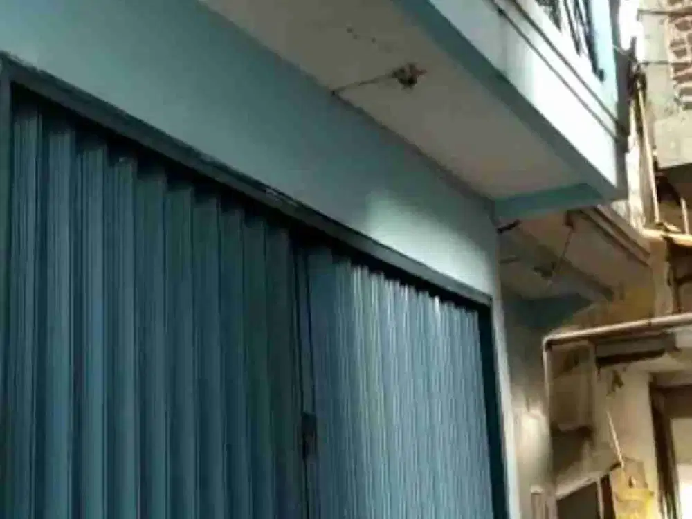 JUAL BU! Kos Kostan Aktif 10 Kamar Full Terisi. Super Strategis! 5 Menit ke Jalan Raya Pasteur, Jalan Raya Pajajaran & Bandara Husein Sastranegara