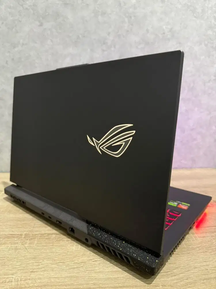 Laptop gaming ASUS ROG Ryzen 9 RTX4060 g713pv
