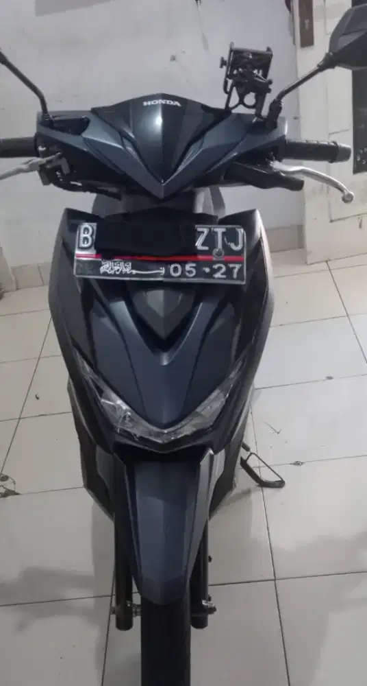 HONDA BEAT DELUXE CBS ISS.