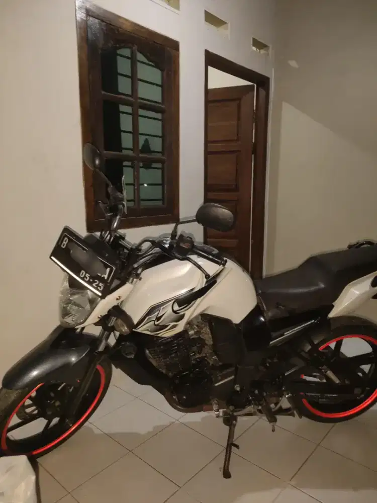 YAMAHA BYSON 6.300.000