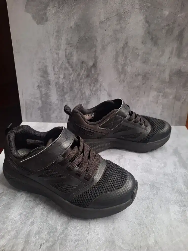 PL NEW Sepatu Anak Kondisi MANTAPP