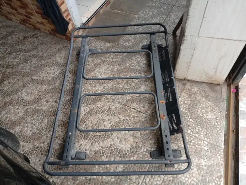 Rakroof copotin mobil kondisi bekas