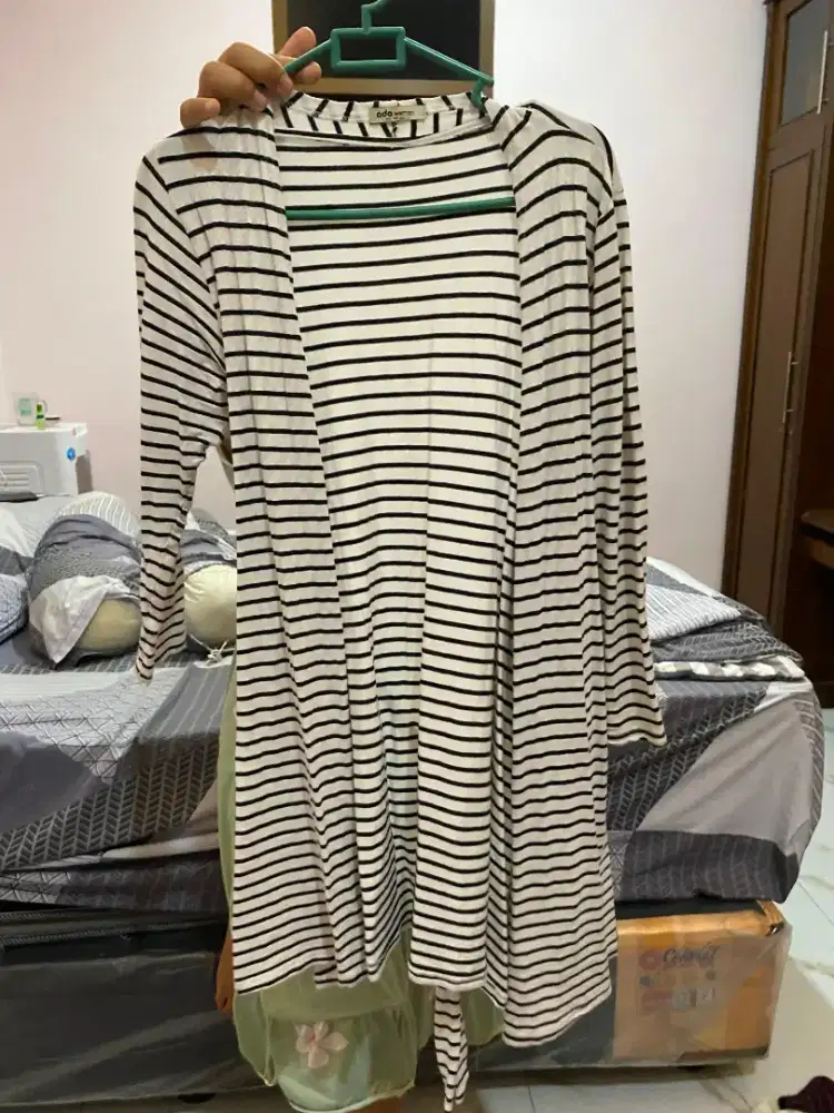 Cardigan blouse wanita