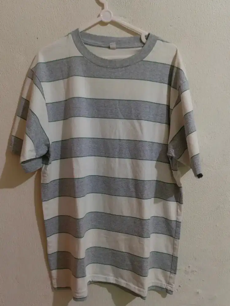 Baju Oversized Uniqlo