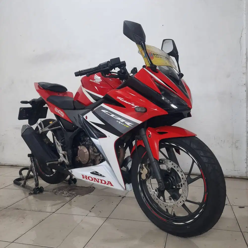 ISTIMEWA BERGARANSI HONDA NEW CBR 150R LED TH 2017 BISA CASH KREDIT
