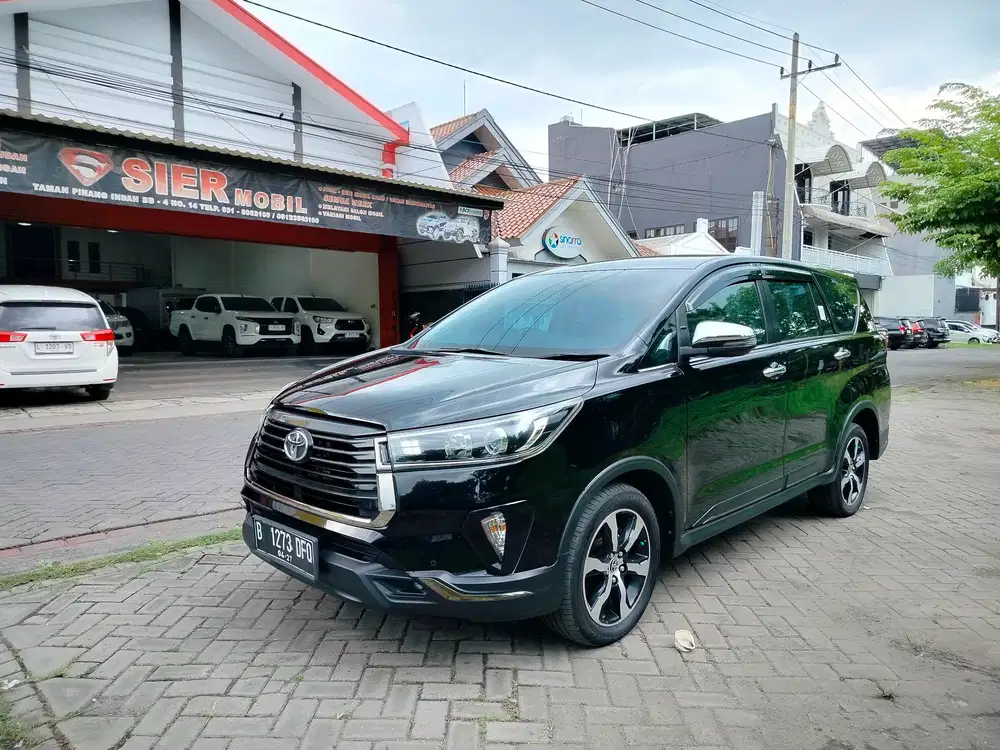 Toyota Kijang Innova Venturer 2.4 Disel Matic 2022 Istimewa