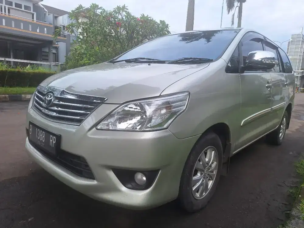 Innova 2.5 Diesel 2012 manual