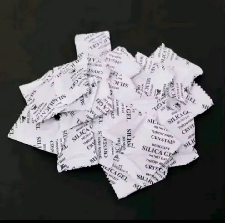 Silica gel natural