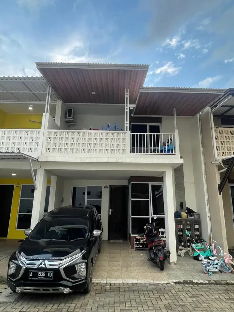 TAKE OVER RUMAH 2 LANTAI MURAH