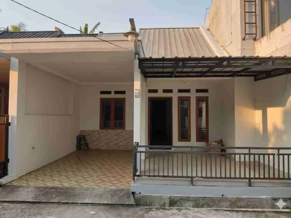 Rumah Secondary  Tanah Luas 90M² bangunan 60M², Dekat Pintu Tol Jatiwarna dan Jatiasih. 650 Juta