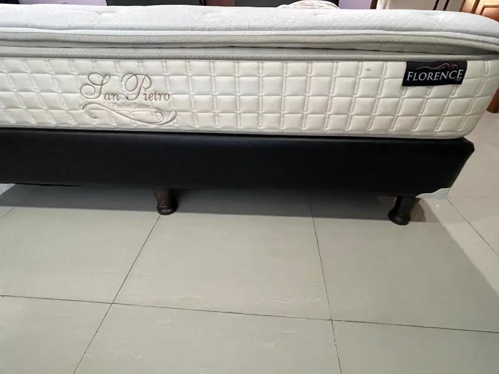 Mattress saja, merek tertinggi bagus.