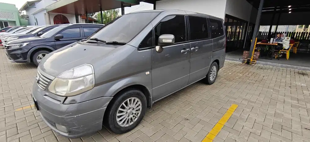 Nissan Serena 2011 Bensin