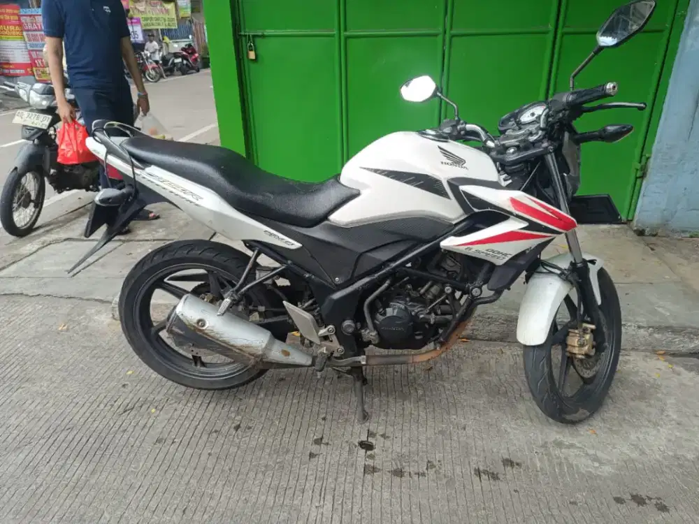 HONDA CB 150R 2014