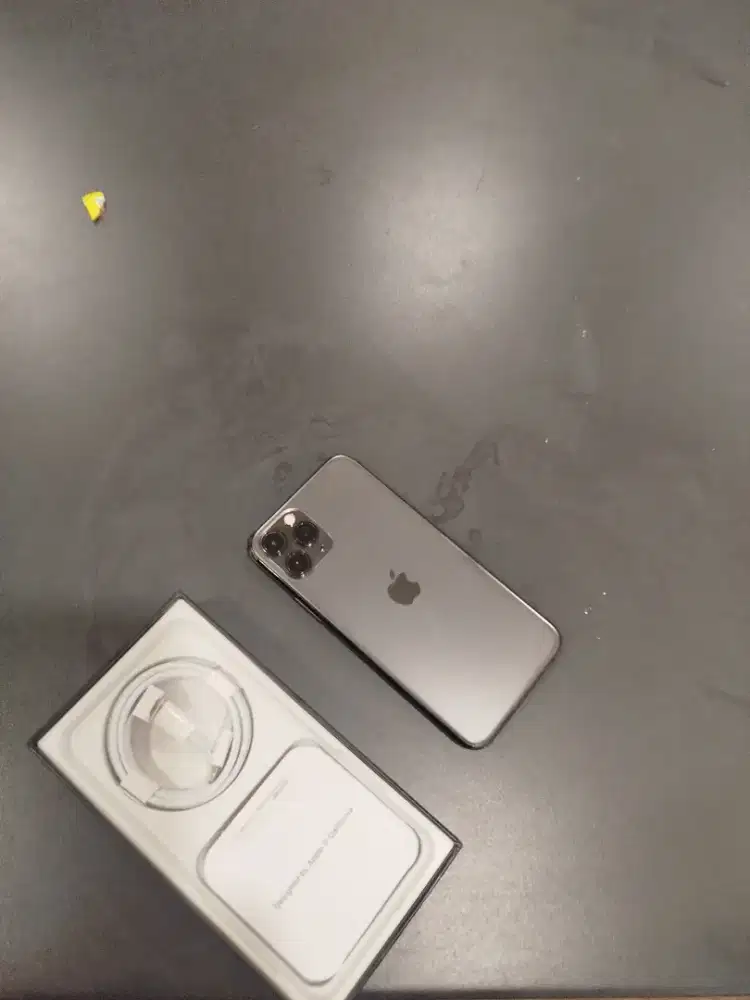 iPhone 11 pro 256gb ingin bagus banget