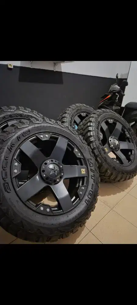 Velg ex Pajero R20 ban 33