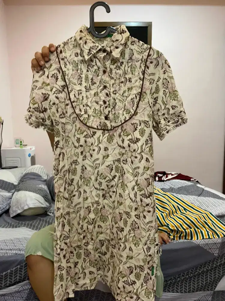 Drees gaun dres floral wanita