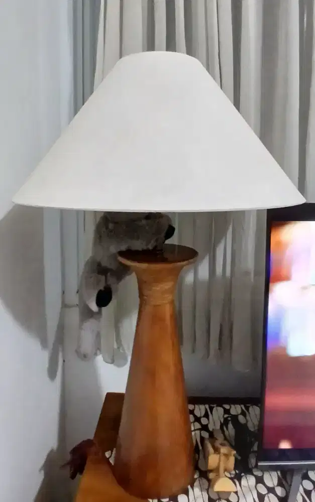 Lampu kayu jati Aestetic