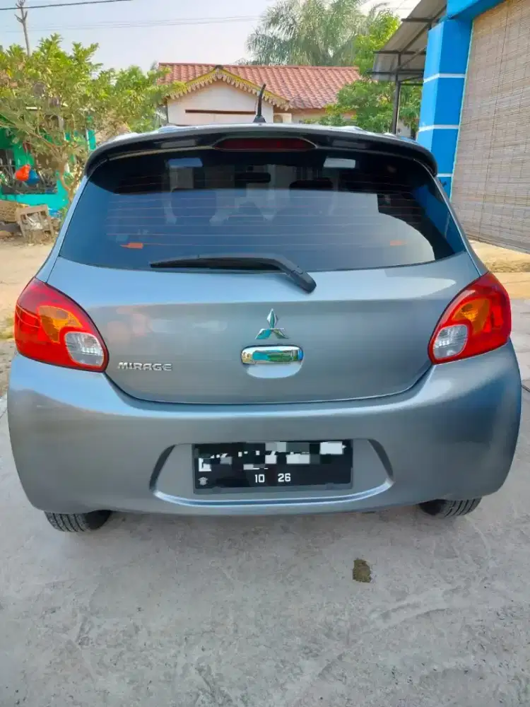 Mitsubshi mirage 2015 gls