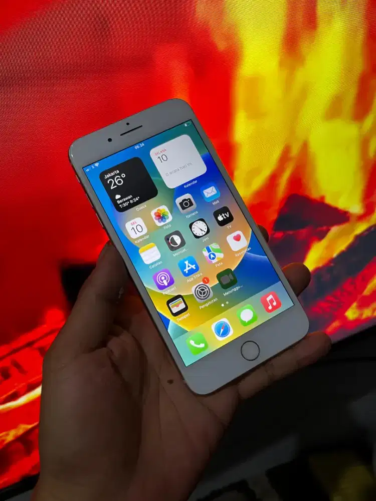 iPhone 8+ 64 GB bebas riset