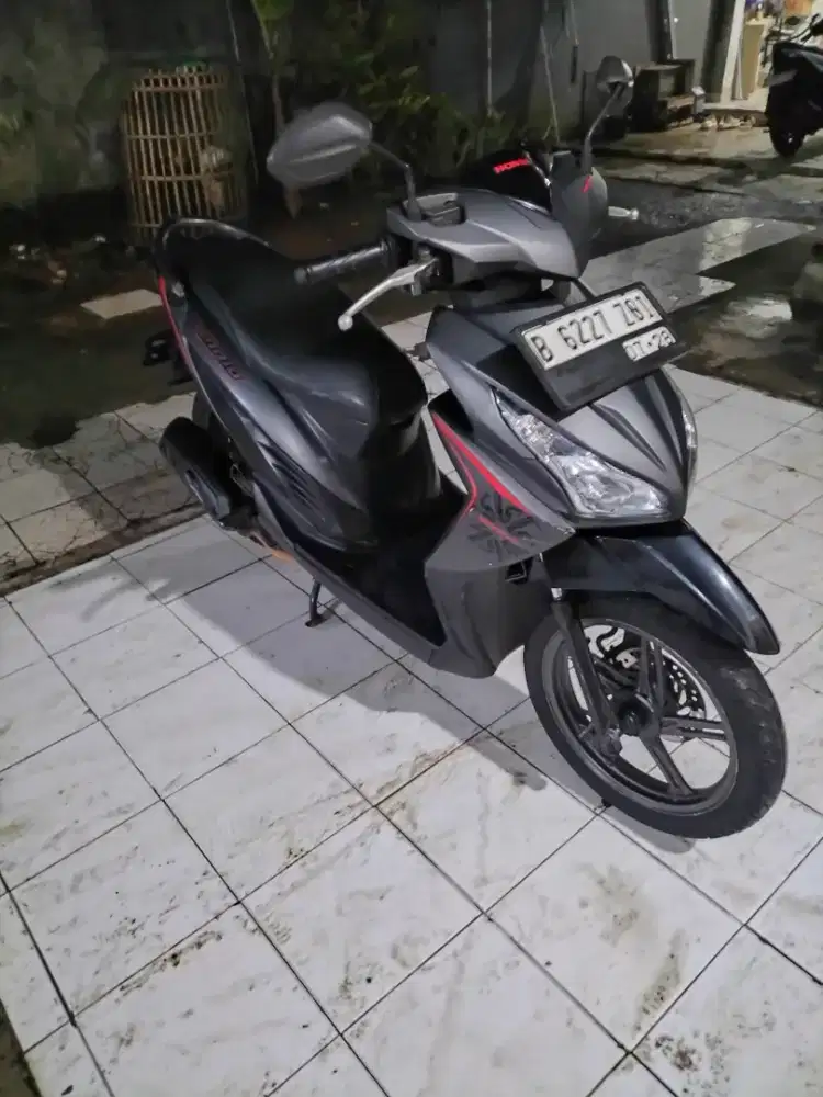 Di jual Honda Vario 110cc LED CBS Surat Lengkap Pajak hidup