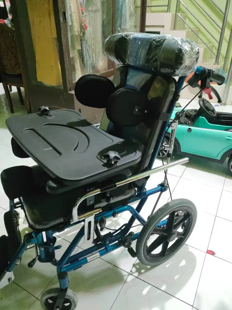 Kursi Roda anak dan dewasa