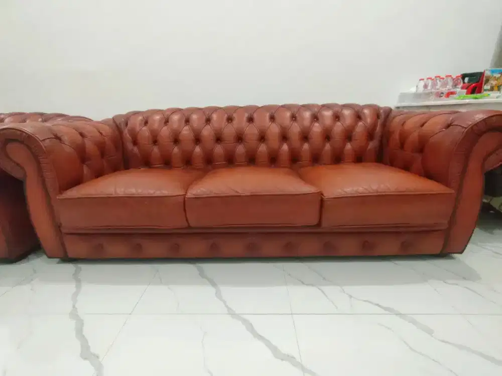 Sofa Exclusive Chesterfield Asli Inggris