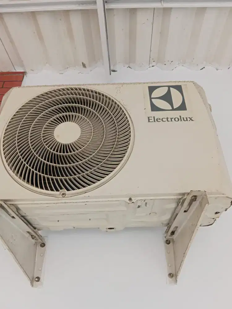 Menerima jual beli AC bekas borong atau satuan