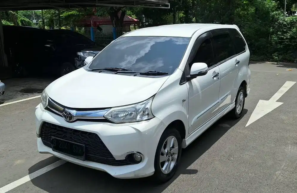 Avanza New Veloz A/T 2016/15 Putih