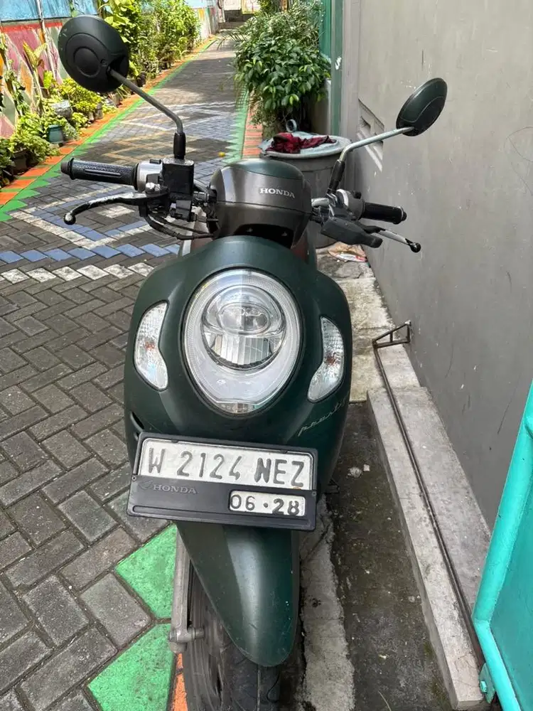 Scoopy prestige 2023 hijau doff