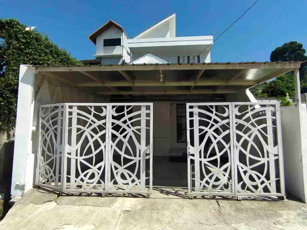 RUMAH SHM 2,5 lantai 6 menit ke alun-alun Ujungberung