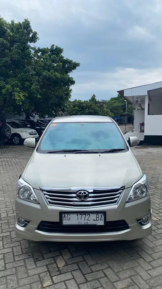 Kijang innova 2.0 V Luxury manual