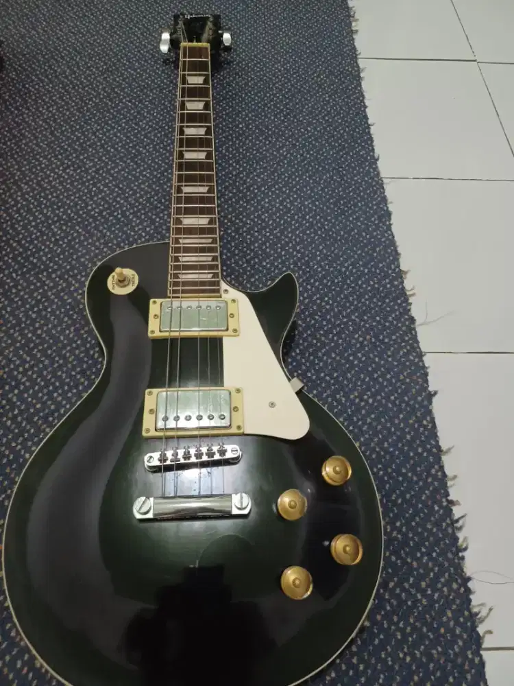 Gitar Gibson Custom Plus Ampli Leney