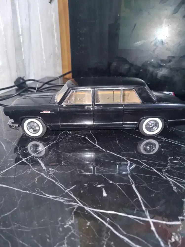 1958 RED FLAG LIMOUSINE CA770 CHRYSLER