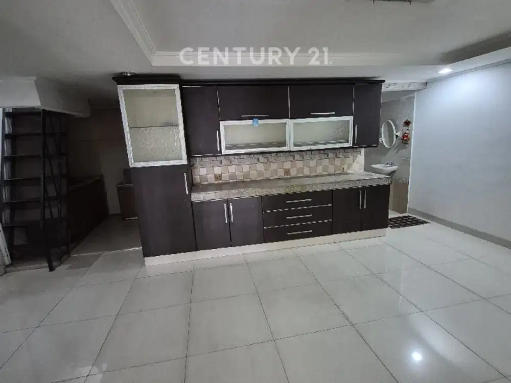 Rumah 2 Lantai Di Kelapa Gading Dekat Mall