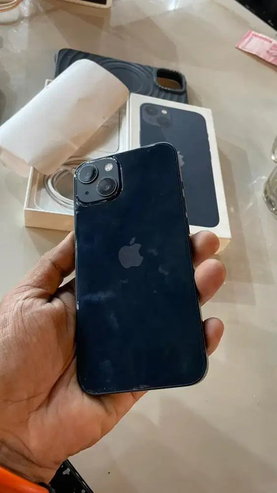 IPhone 13 128gb Garansi Apple bulan 8 kartu bisa tree indosat Bh 96%