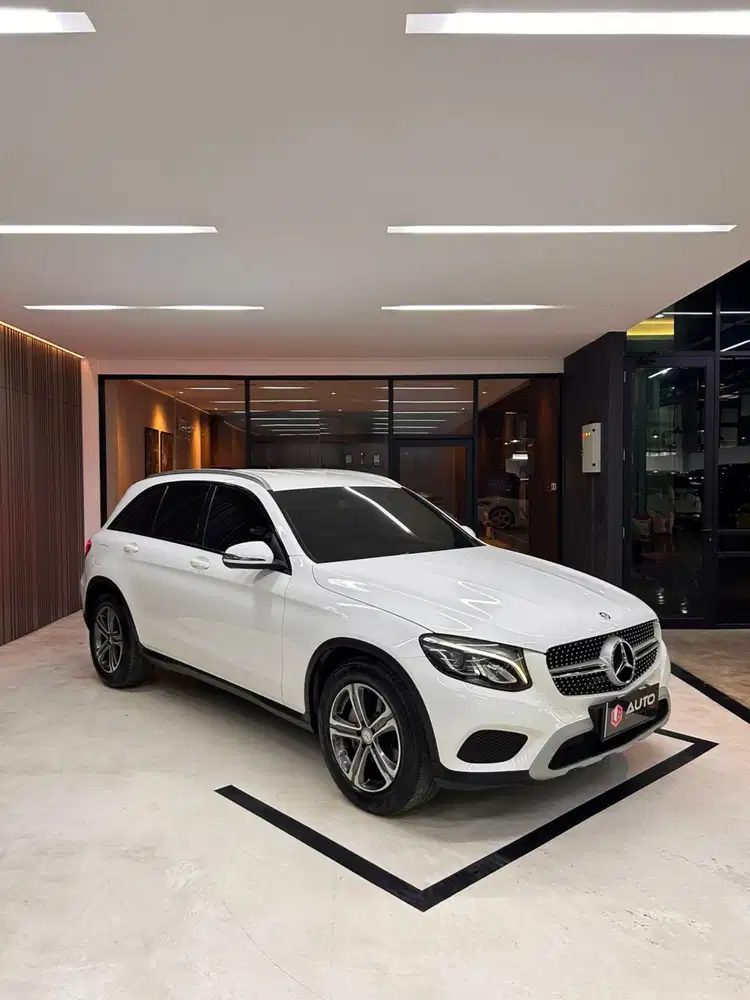 Mercedes Benz GLC250 GLC200 2017 Putih Mercy B1108WLO Km57rb Nik 2016