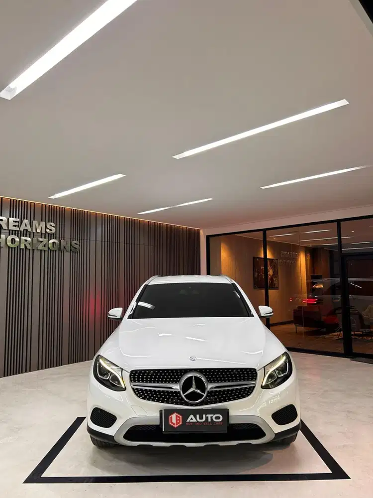 Mercedes Benz GLC250 GLC200 2017 Putih Mercy B1108WLO Km57rb Nik 2016
