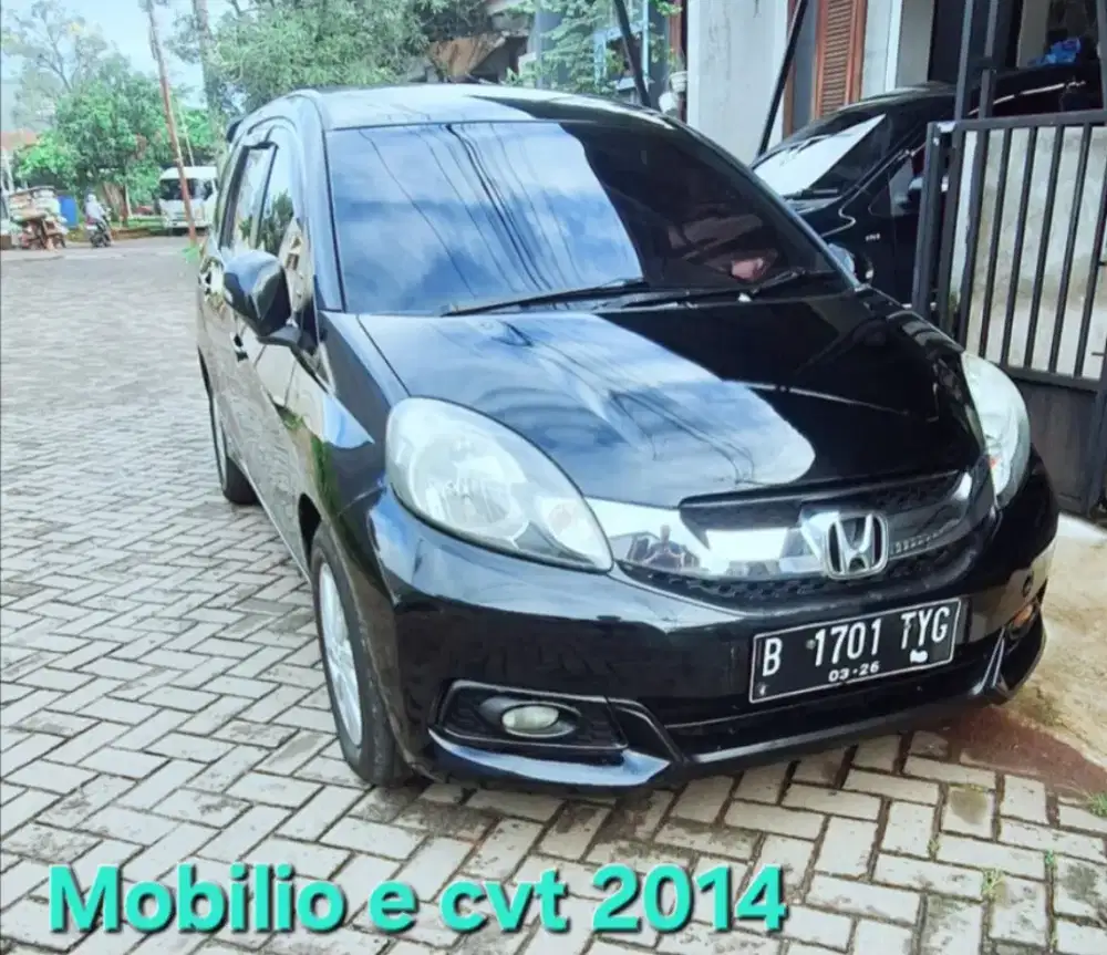 Mobilio e cvt 2014