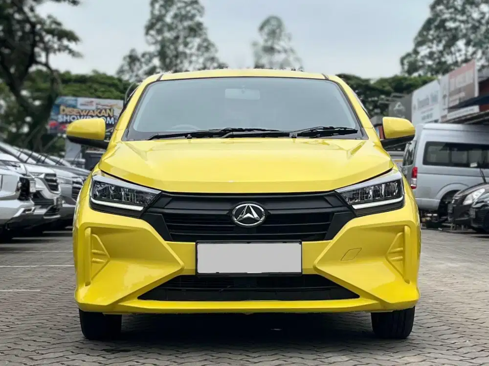 TERMURAH DAIHATSU AYLA 1.2 R 2023 AT KUNING