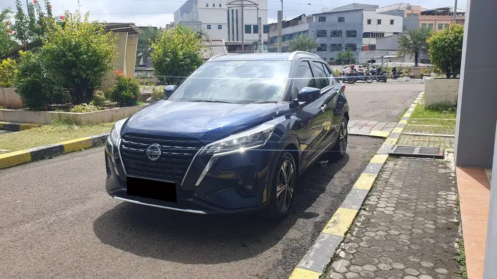 Nissan kicks e power hybrid 2022 biru pajak panjang