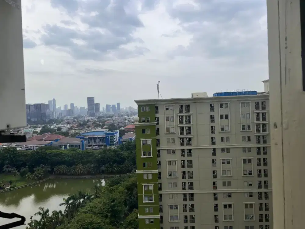 Disewakan kios Apartemen kalibata City Area kolam renang