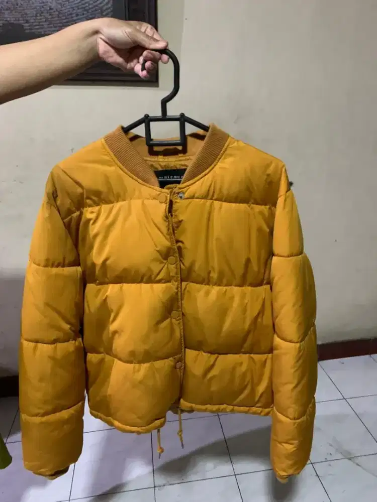 JAKET PADDED WANITA PULL & BEAR MUSTARD SIZE M HANGAT STYLISH