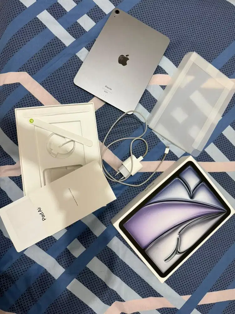 Dijual iPad Air Gen 6 M2 128GB Space gray